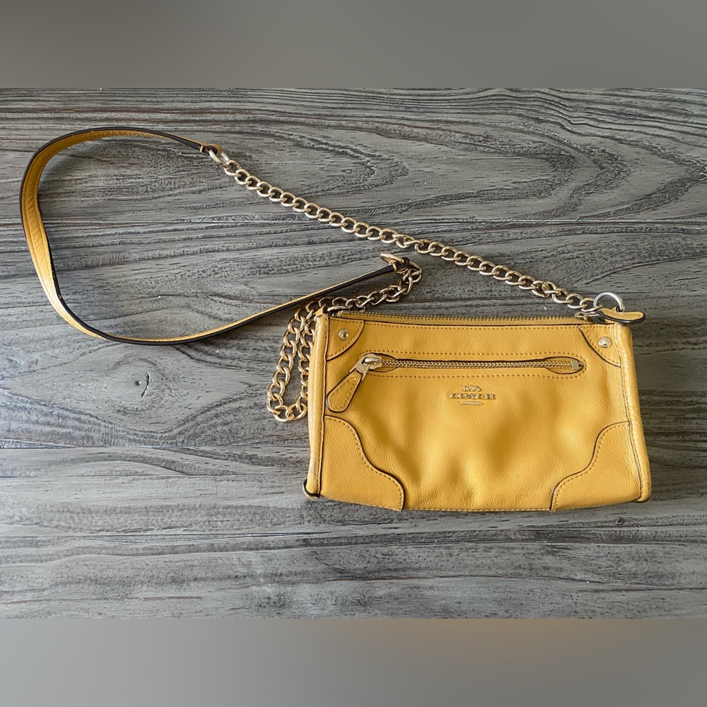 Couch! MICKIE CROSSBODY IN GRAIN LEATHER (COACH F52646)-YELLOW